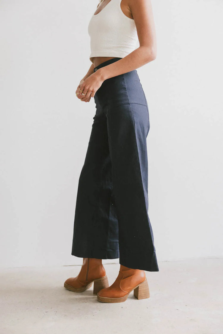 Plain color pants in navy 