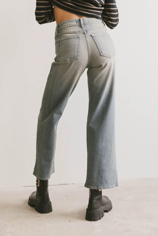 Two back pockets denim 