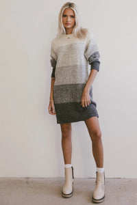 Mini sweater dress in grey 