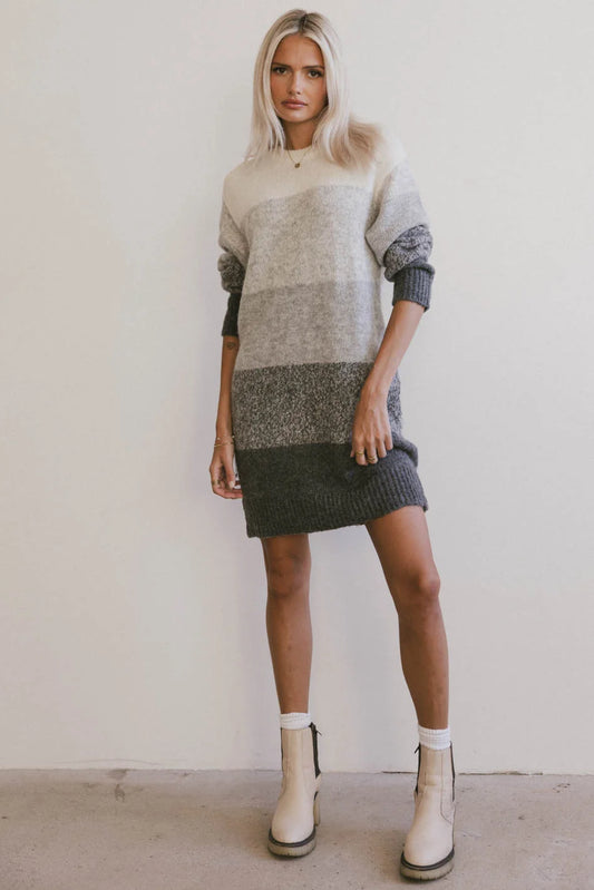 Mini sweater dress in grey 