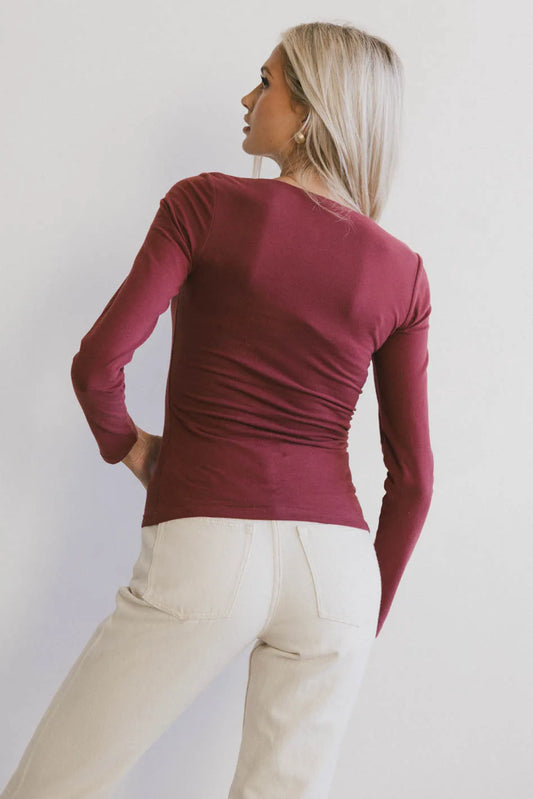 Long sleeves top in wine 