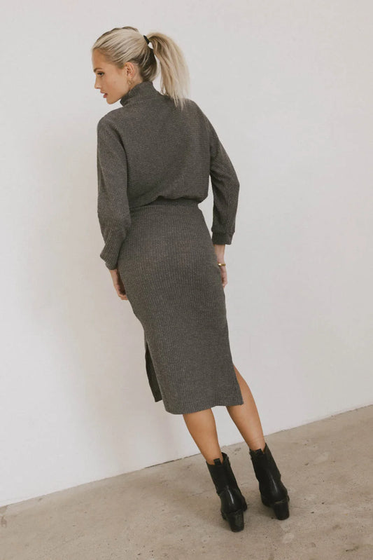 Plain color midi dress in charcoal 