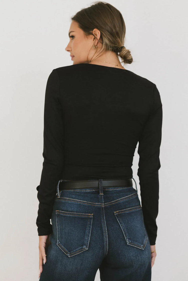 Plain color top in black 