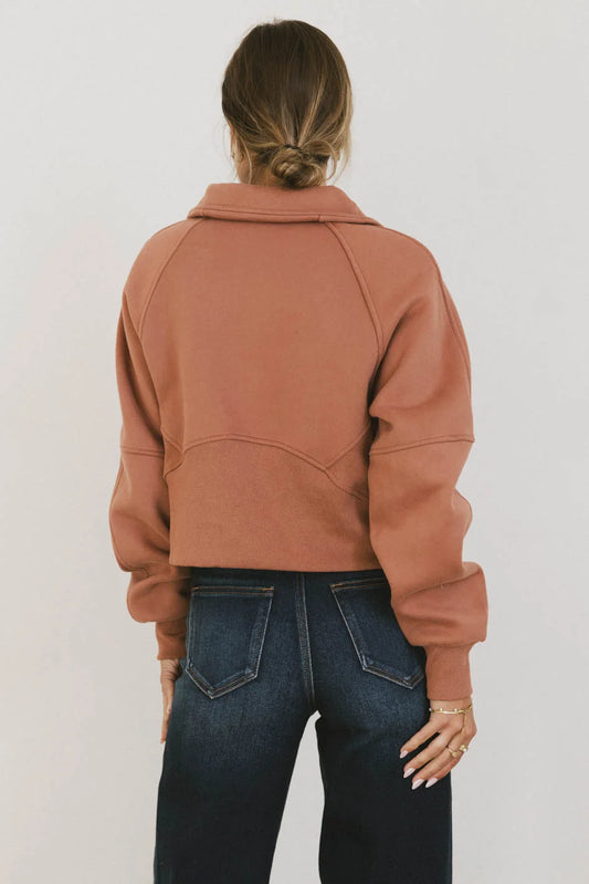 Plain color sweater in brick 