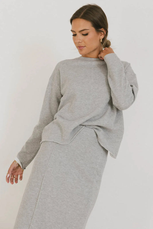 Round neck top in grey 