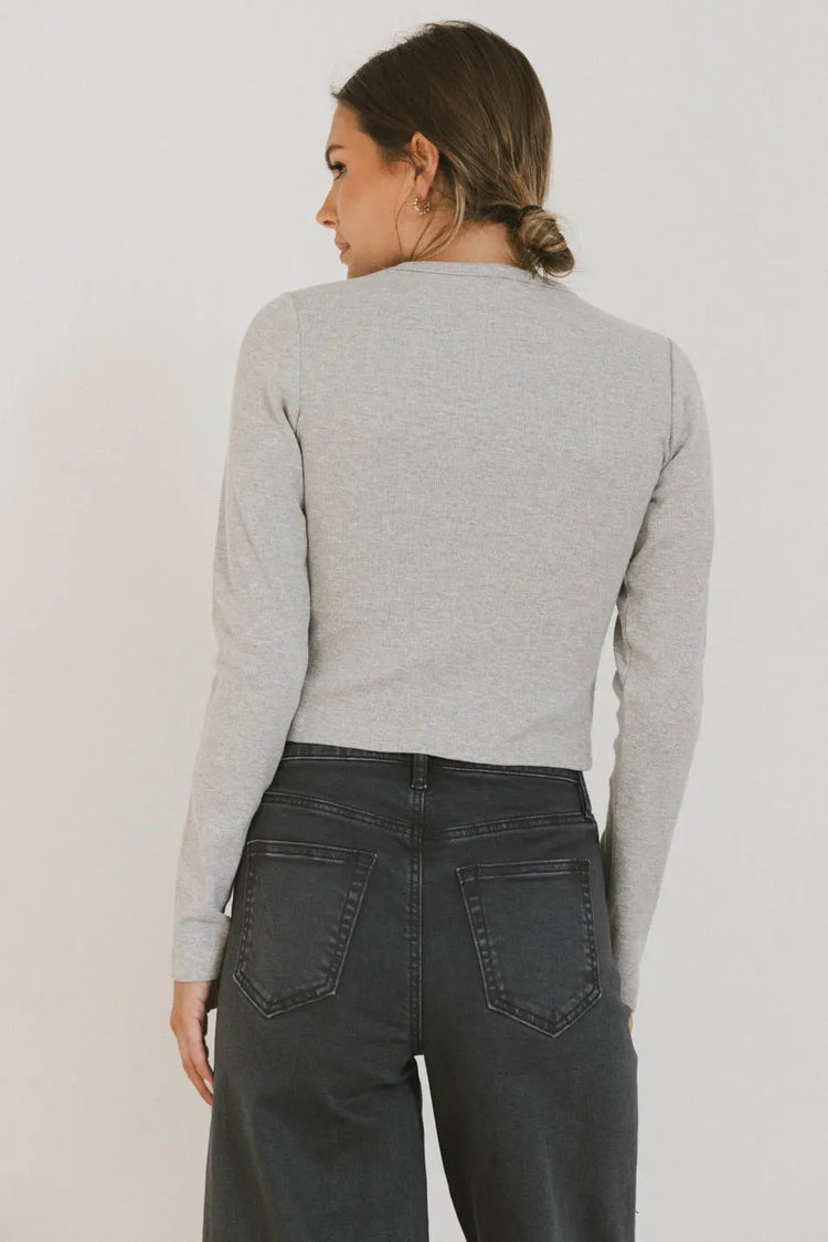 Plain color ribbed top in grey 