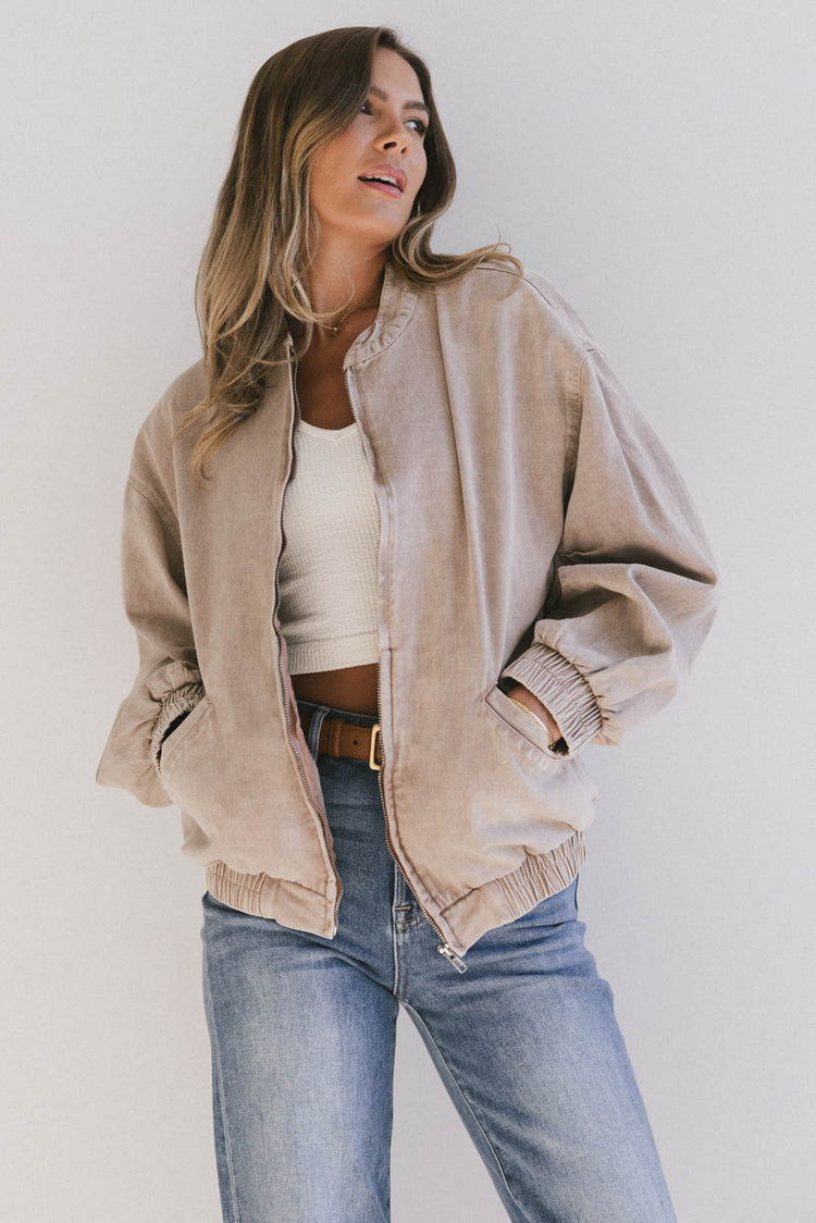 TAN BOMBER 