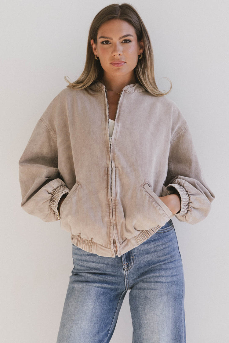 BOMBER JACKET