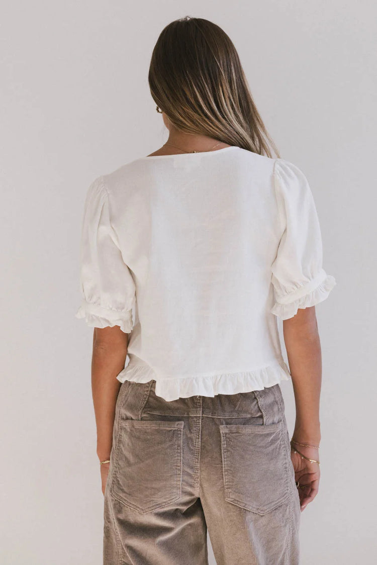 Plain color top in white 