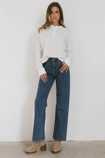 long sleeve knit top with buttons