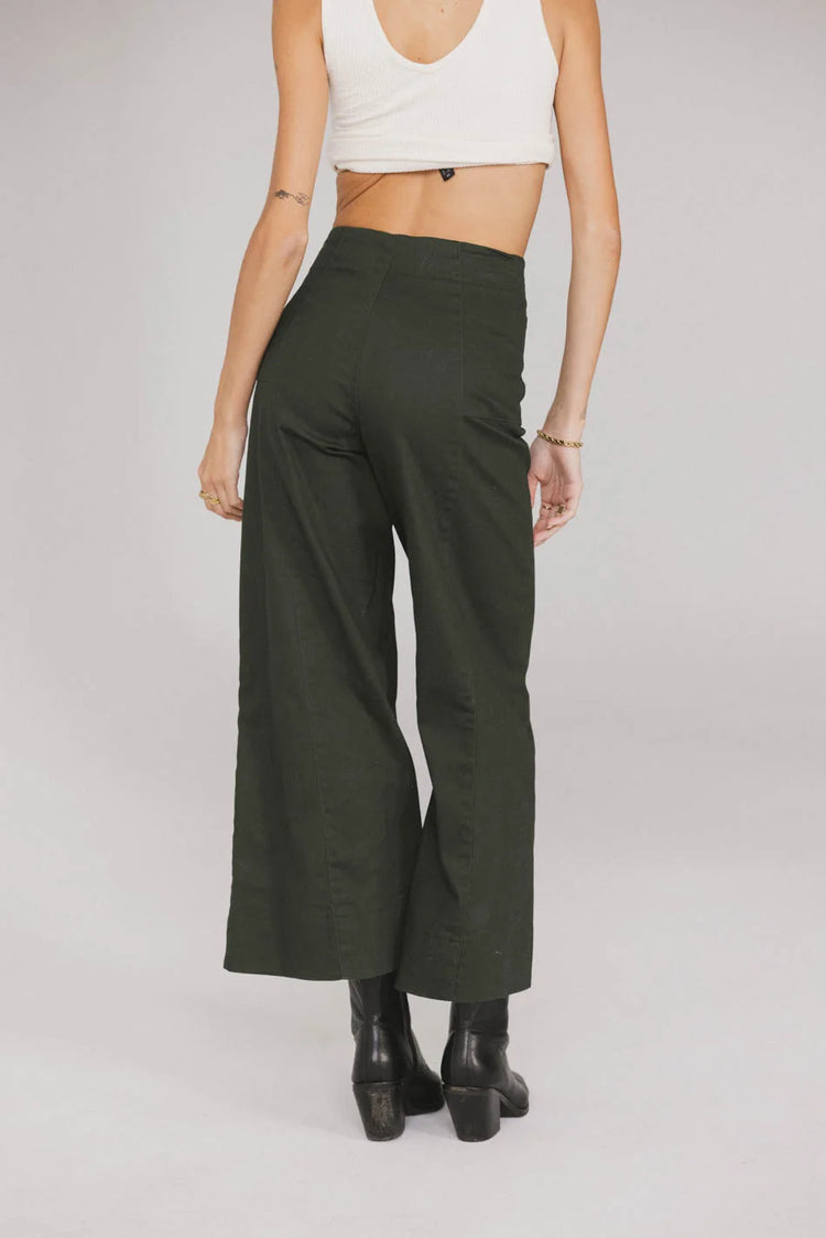 Wide legs pants in olive 