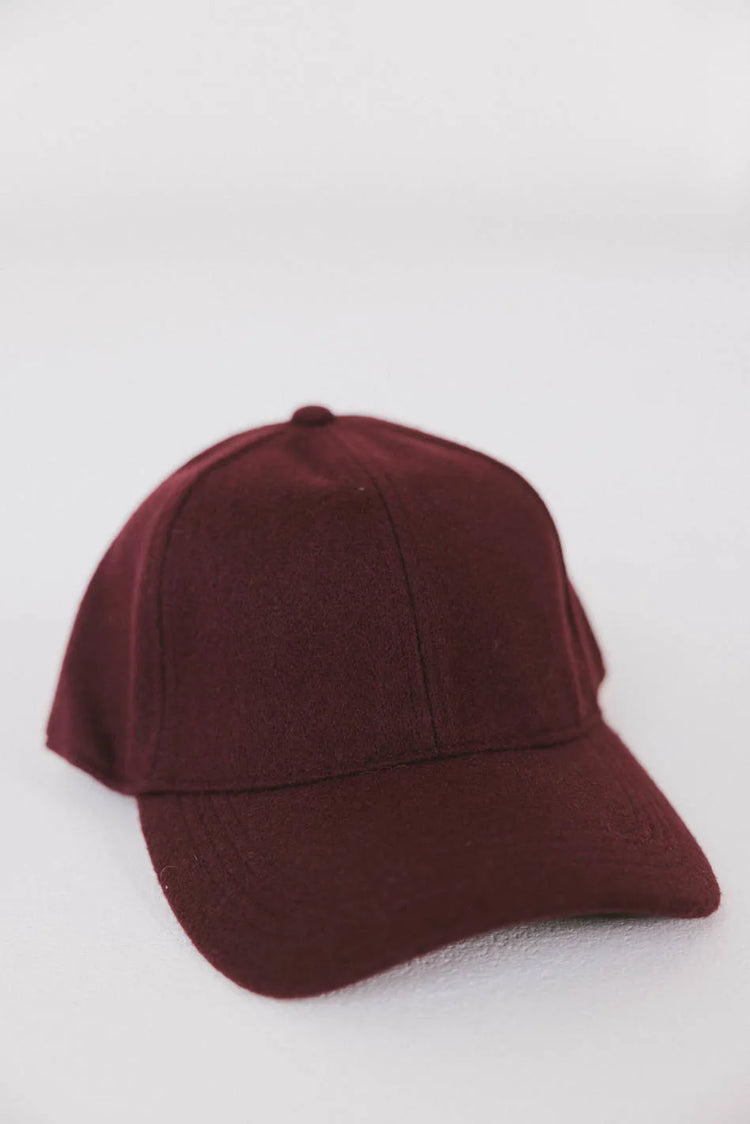 Hat in burgundy 