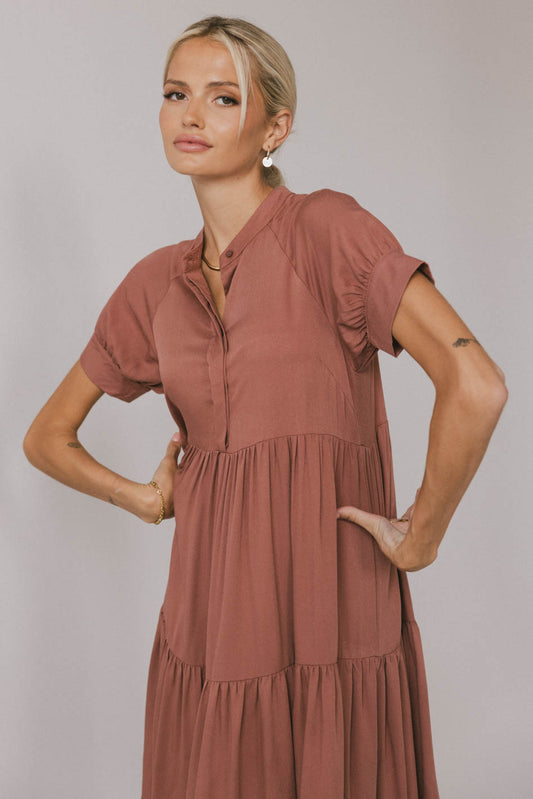 SHORT SLEEVE RAISIN MIDI DRESS