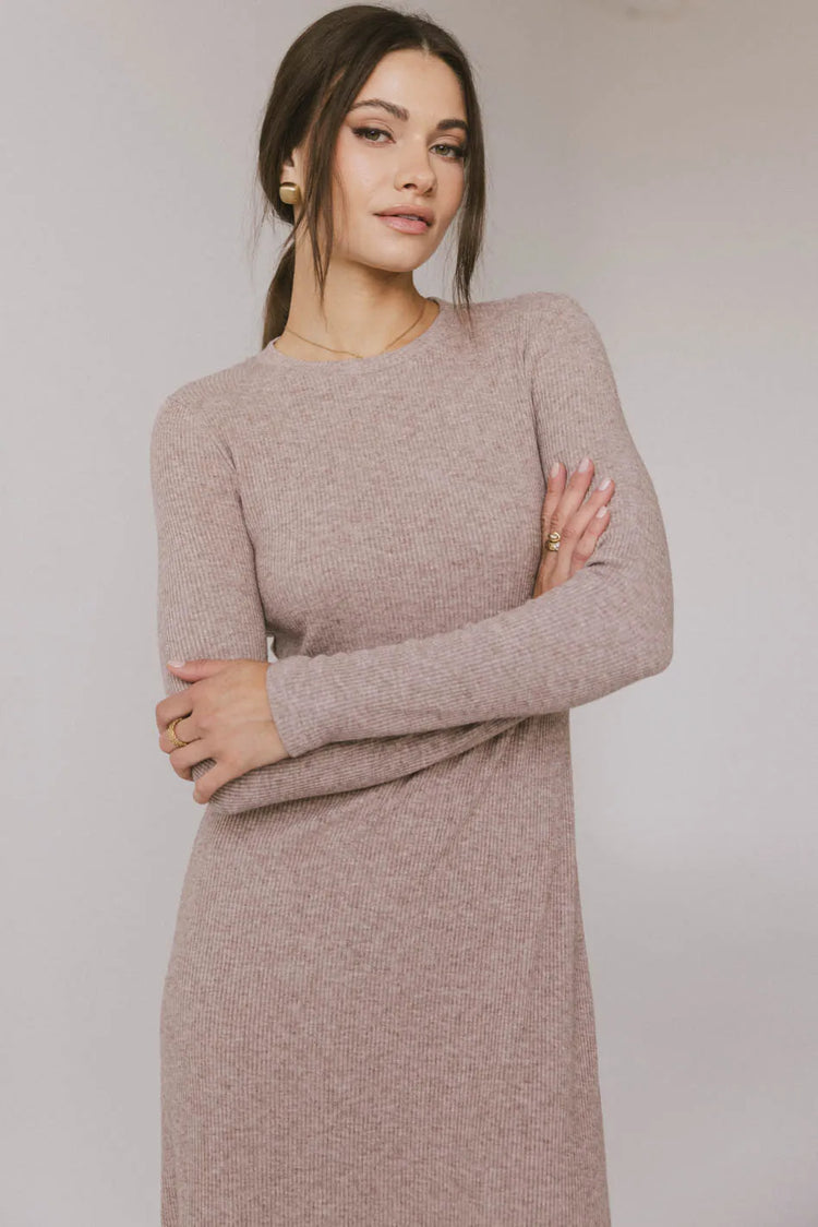 Knit dress in taupe 