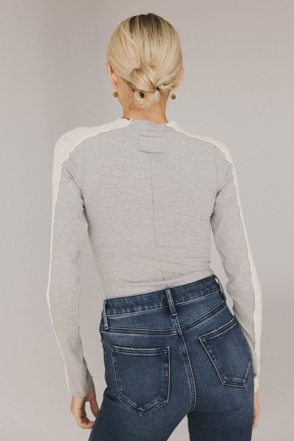 LONG SLEEVE KNIT TOP