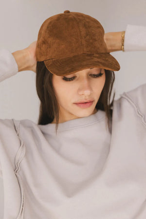 Suede Baseball Cap in Cognac