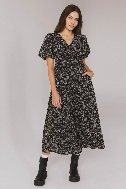 Two hand pockets dress in black 