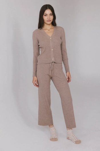 Straight leg pants in mocha 