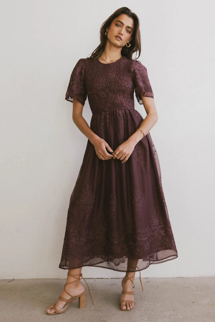 Midi dress in maroon 