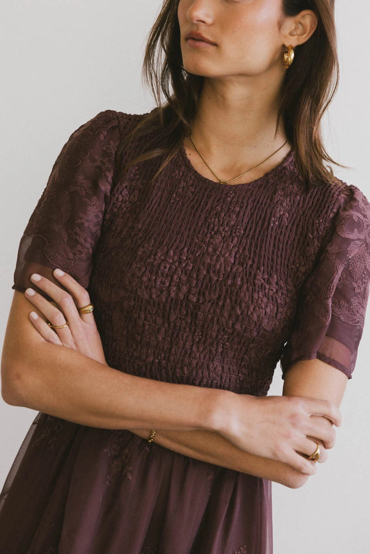 Round neck dress in maroon 