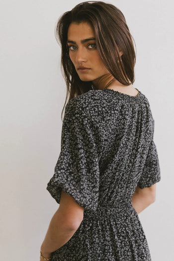 Short sleeves dress in black 