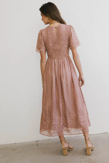 Plain color dress in dusty rose 