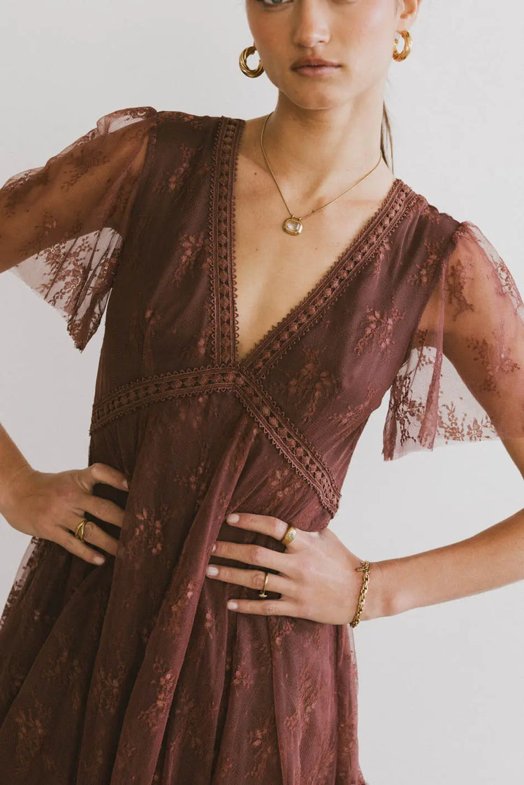 V-Neck dress in mauve 