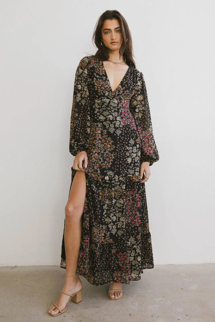 Floral maxi dress in black 