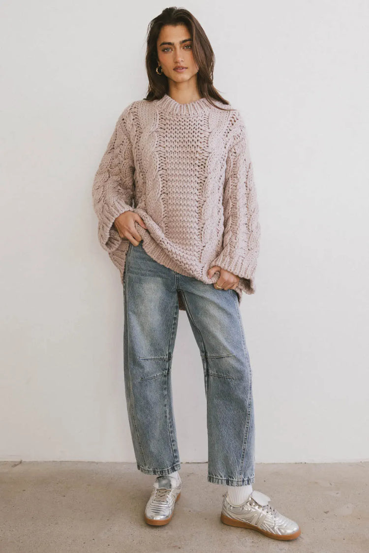 Round neck sweater in mauve 