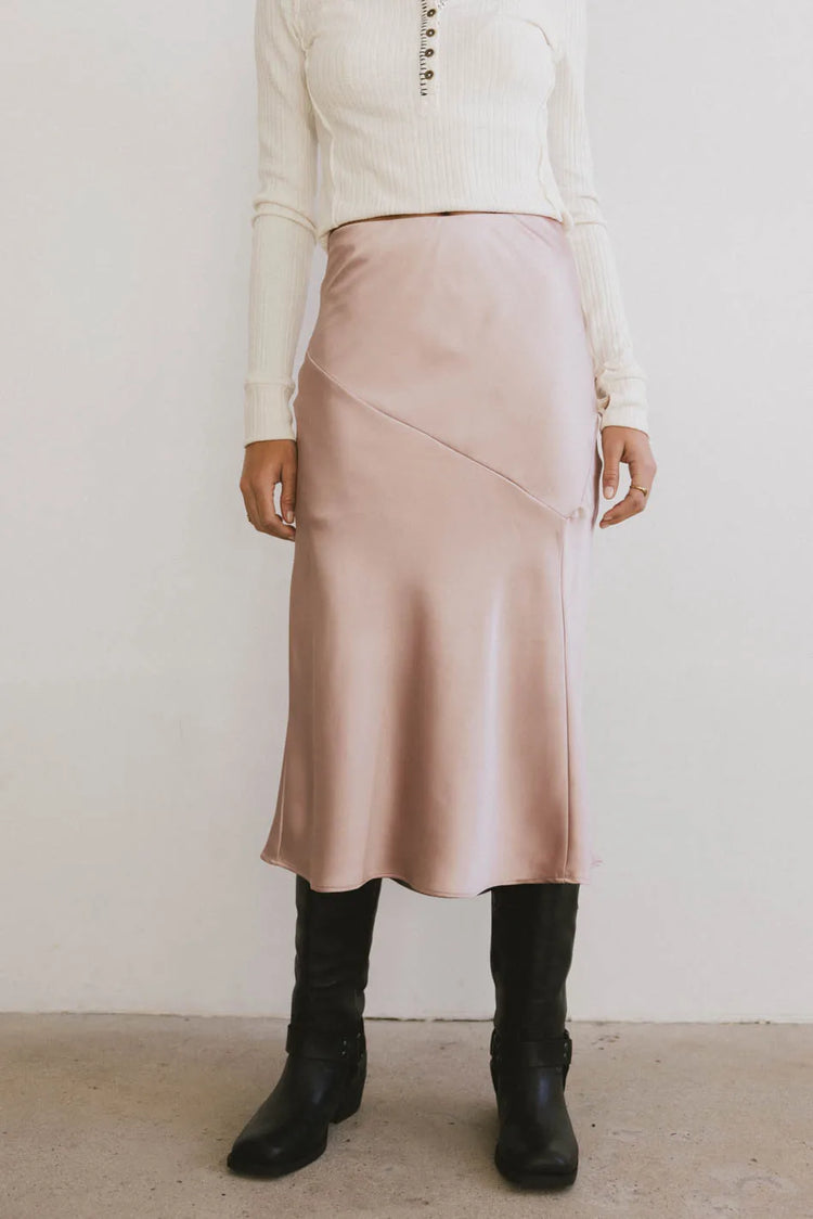 Midi skirt in blush 