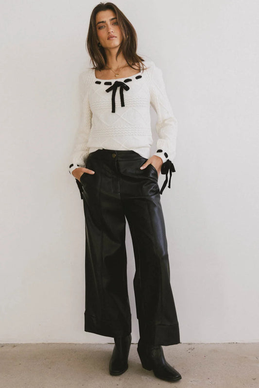 Two hand pockets pants in black 