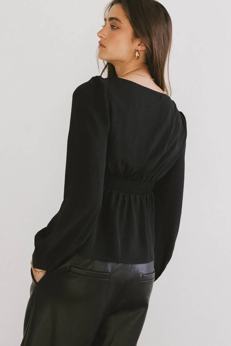 Plain color top in black 