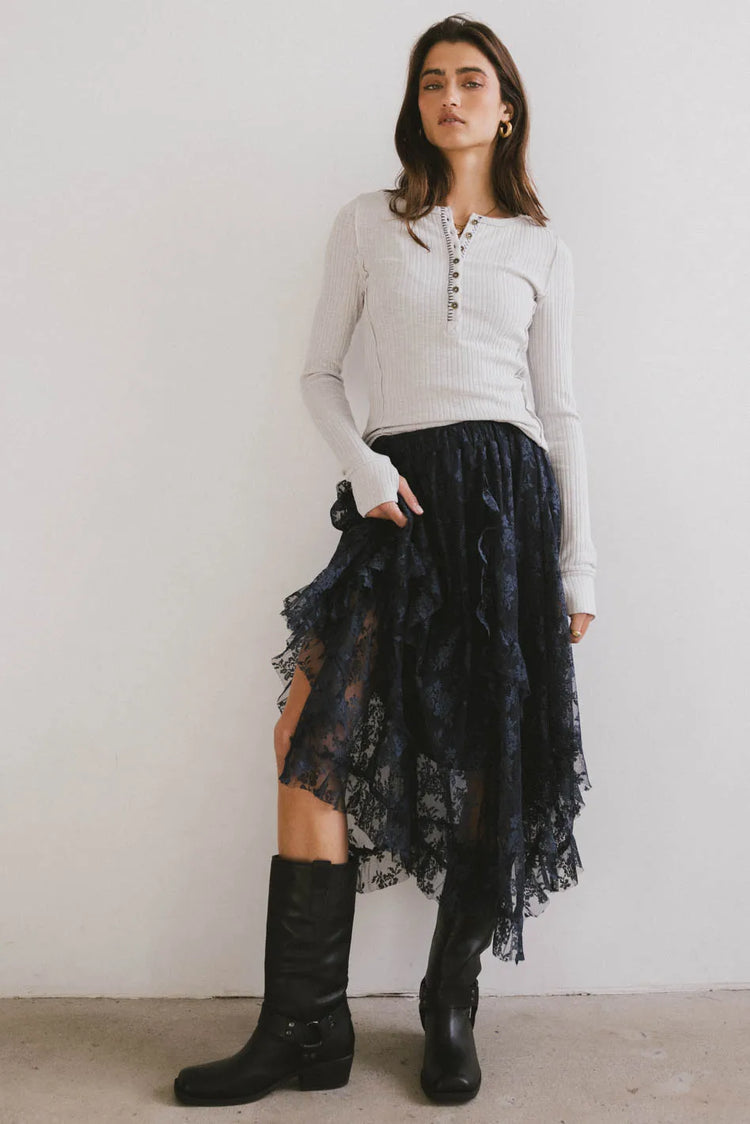 Elastic waist skirt in navy 