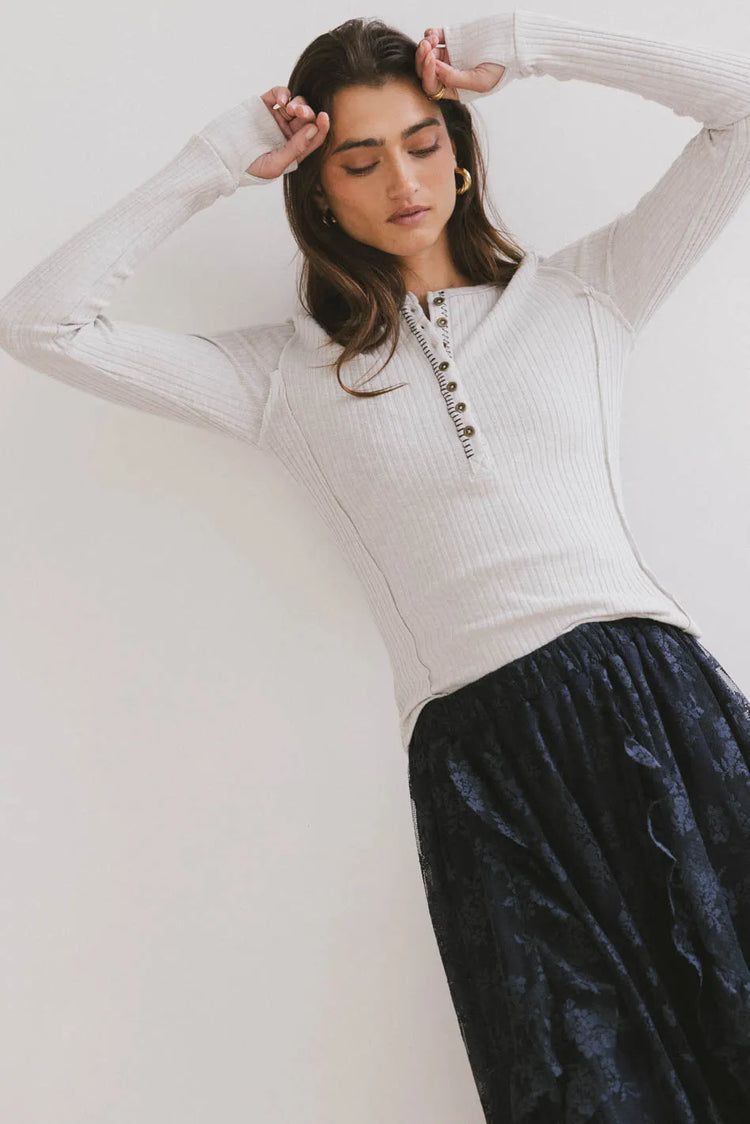 Knit top in grey 