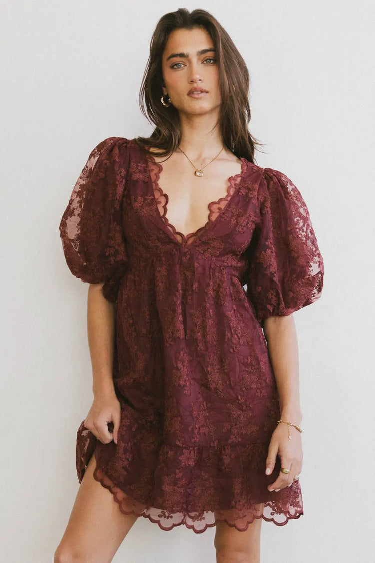 Puff sleeves dress in red brown 