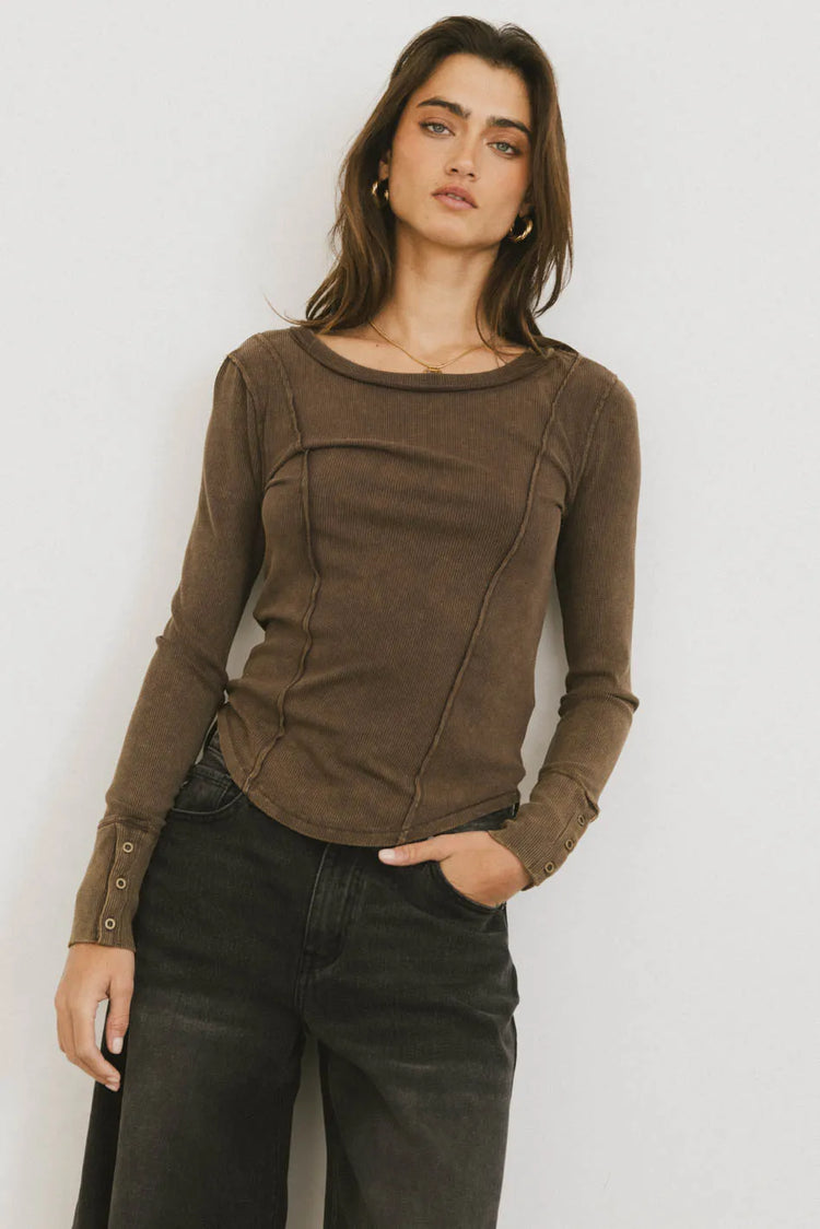 Knit top in brown 