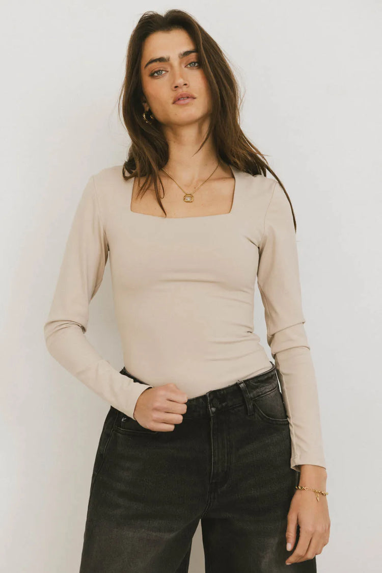 Plain color bodysuit in taupe 