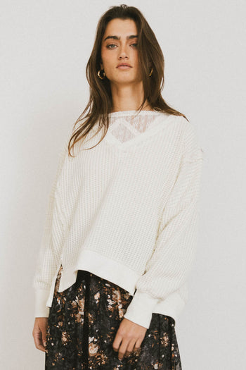 RIBBED DETAIL SWEATER TOP