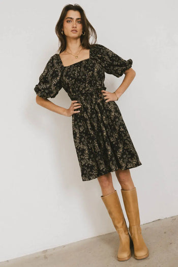 Short sleeves dress in black 