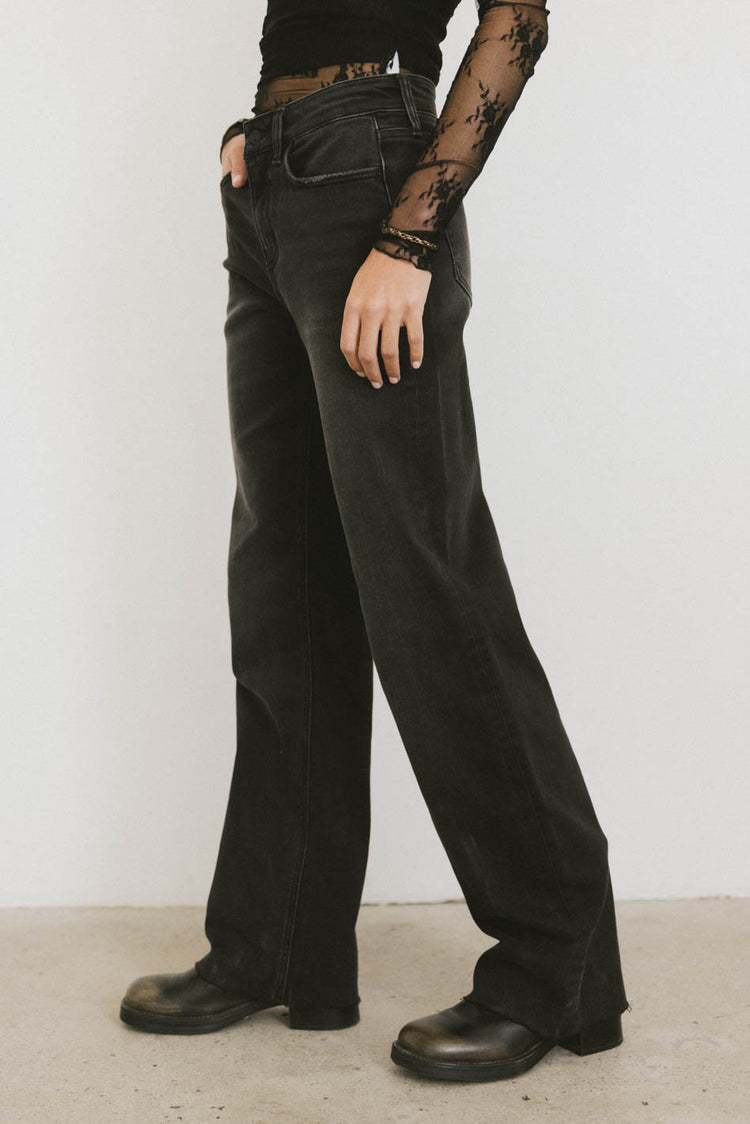 WIDE LEG BLACK DENIM