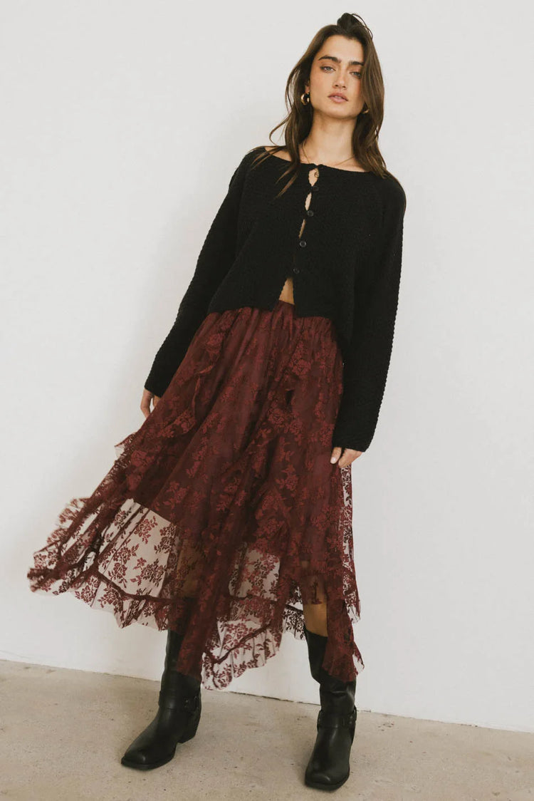 Embroidered skirt in red brown 