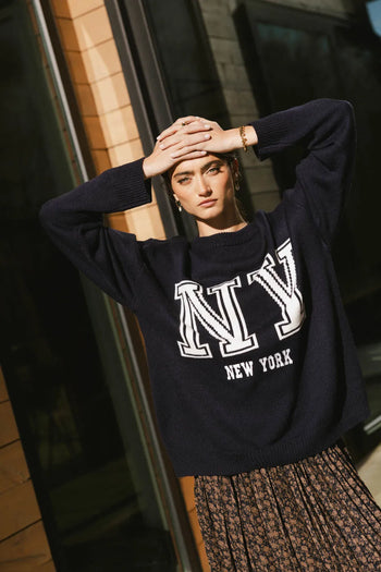 Knit sweater in navy 