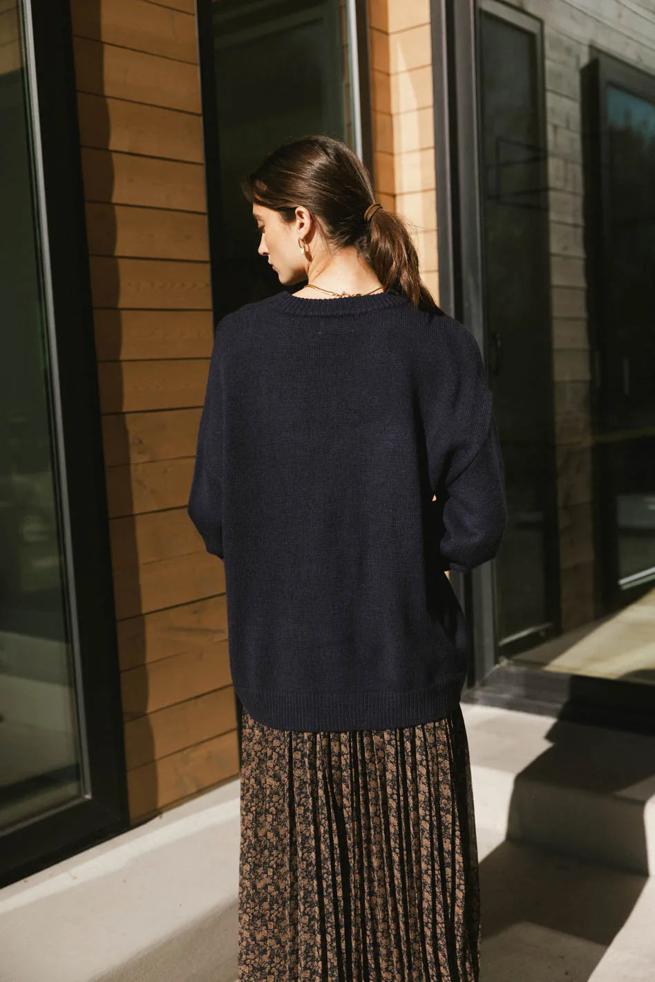 Plain color sweater in navy 