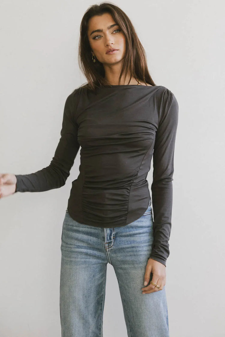 Round neck top in grey 