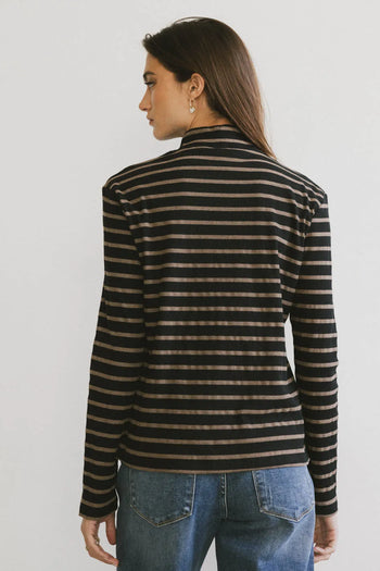 Striped top in black 