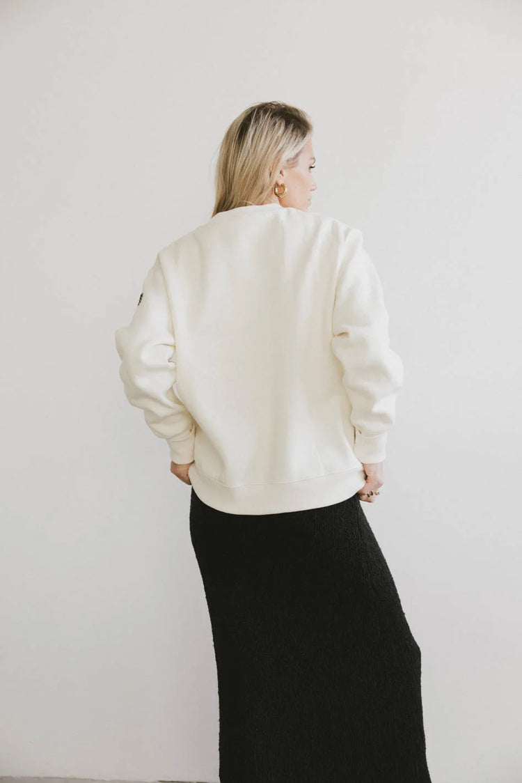 Plain back color sweatshirt in cream 