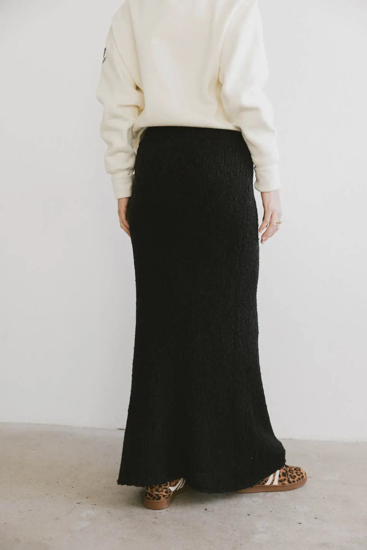 Plain color skirt in black 