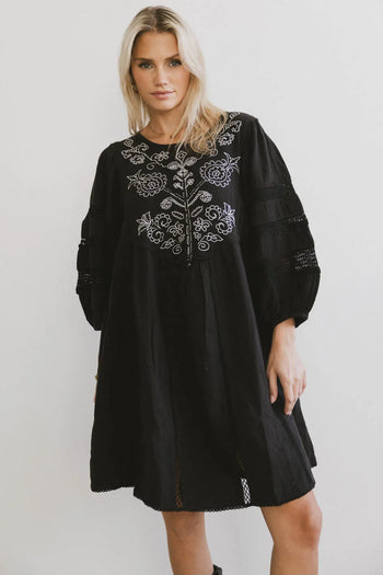 Long sleeves dress in black 