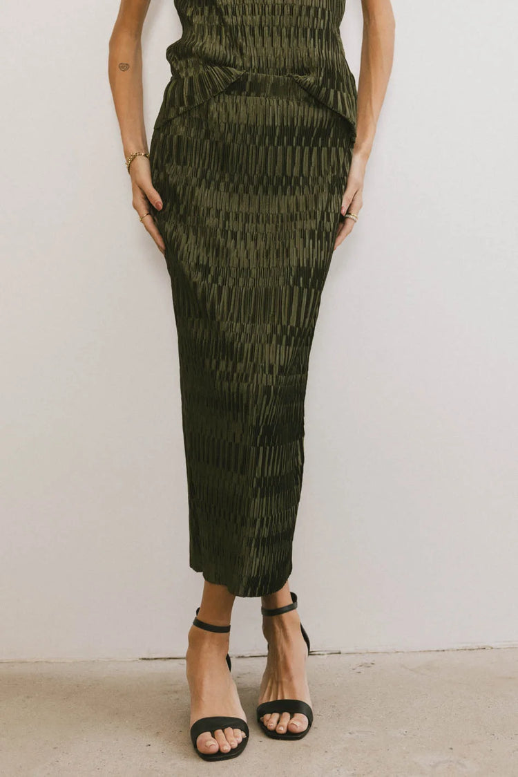 Midi skirt in olive 