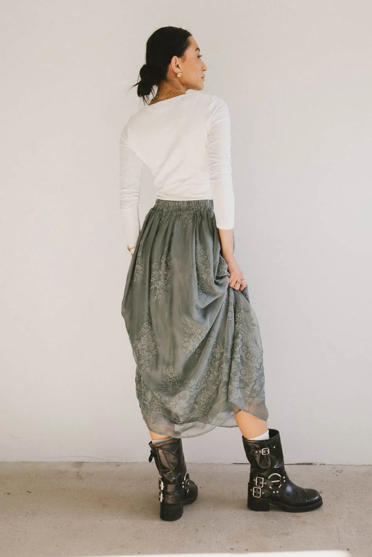 Plain color skirt in sage 